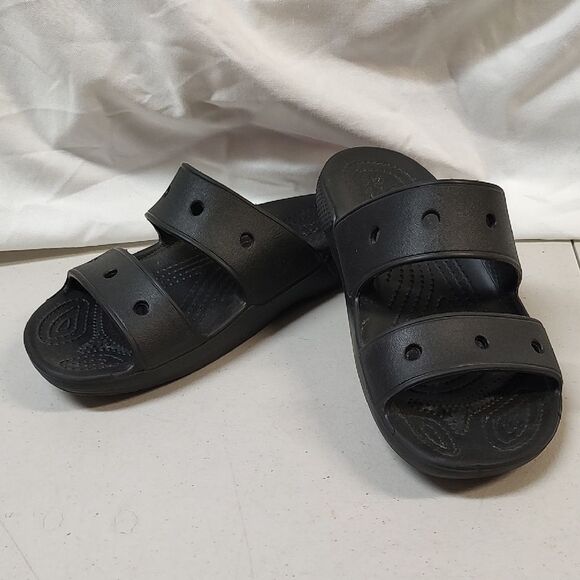 CROCS Boys 3 Girls 3 Black Slide Sandals - NWOT - Picture 1 of 5